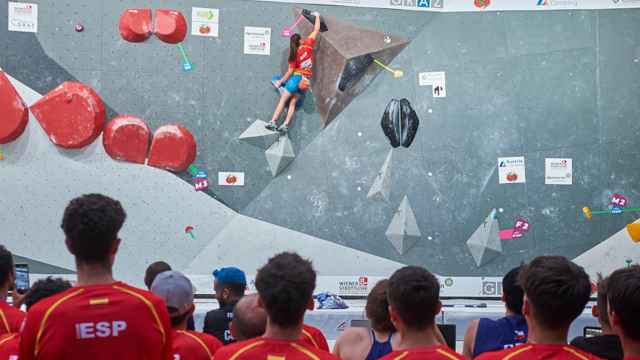 Imagen de la escaladora en la prueba del Campeonato de Europa Juvenil de Escalada