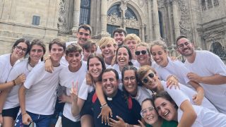 La diócesis de Málaga llega a Santiago: "Es mentira que somos muy pocos los que seguimos a Jesús"