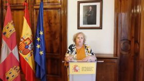 La subdelegada del Gobierno en Salamanca, Encarnación Pérez, explica las medidas del Ejecutivo nacional en Salamanca