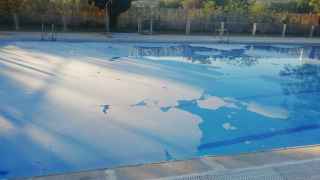 La guarrada por la que los vecinos de un pueblo de Cuenca se han quedado sin piscina