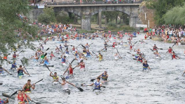 Celebración de la regata del Río Carrión