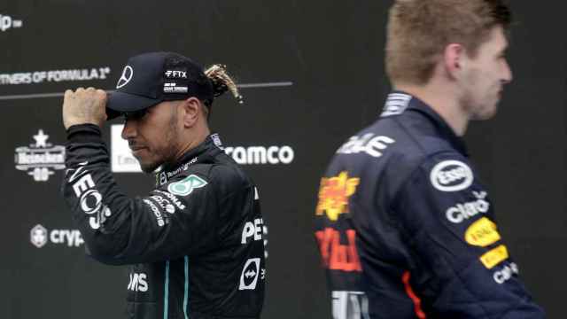 Lewis Hamilton y Max Verstappen, tras el Gran Premio de Hungría 2022