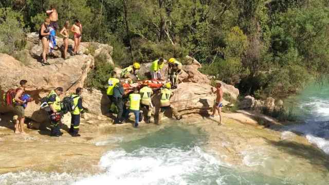 Imagen de un rescate en la Chorreras del Cabriel.