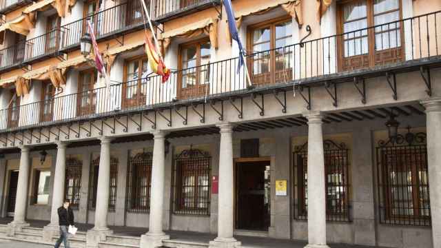 La fachada de la Delegación del Gobierno en Castilla-La Mancha, en la plaza de Zocodover de Toledo.