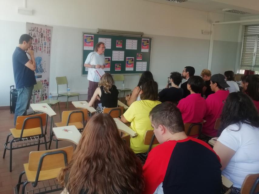 Una de las charlas por el Día Internacional de la Juventud en Herrera de Pisuerga.