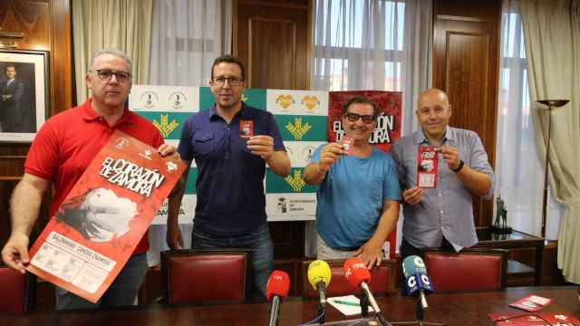 Acto de presentación de la campaña de abonados del Balonmano Zamora