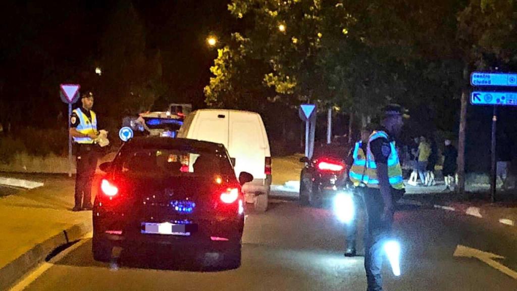 Control de la Policía Local en Toledo este sábado de madrugada.
