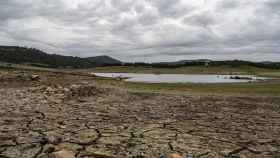 Embalse de Tentudía, en la cuenca del Guadiana, afectado por la sequía.