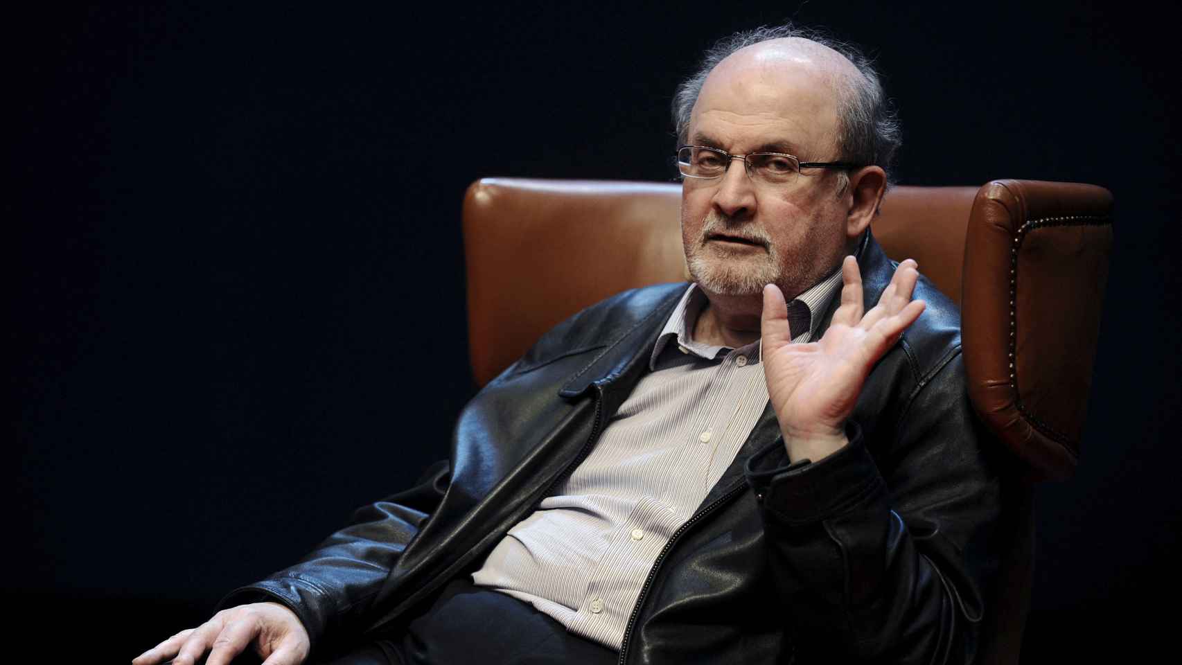 Salman Rushdie durante una conferencia que ofreció en Avilés en 2015.