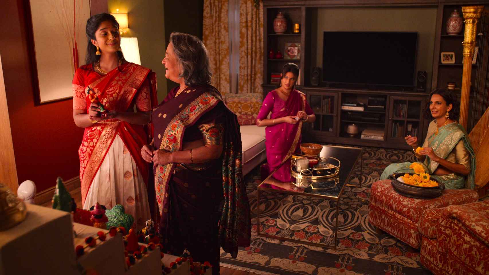 Devi y su familia, en la tercera temporada de 'Yo nunca'.
