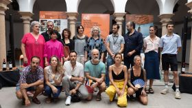 El equipo artístico de la obra, en la presentación: Foto: Jero Morales / Festival de Mérida