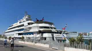 Así es el Lady Moura, el espectacular yate de ultra lujo que está en el Puerto de Málaga