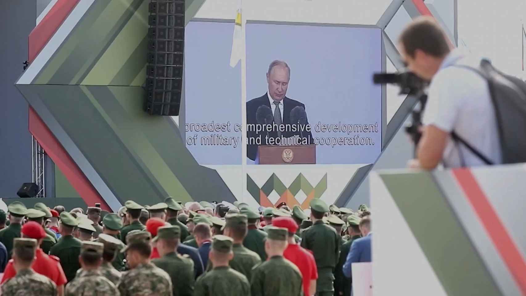 Putin ofrece armar a los aliados