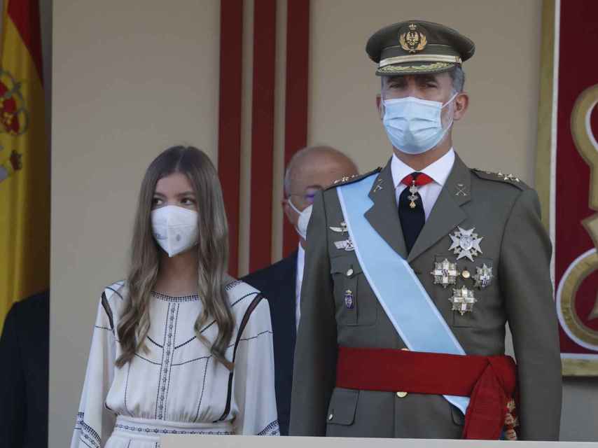 La infanta Sofía y Felipe VI en el Día de la Hispanidad, sin Leonor.