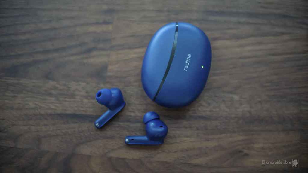 Realme Buds  Air Neo 3 headphones and box