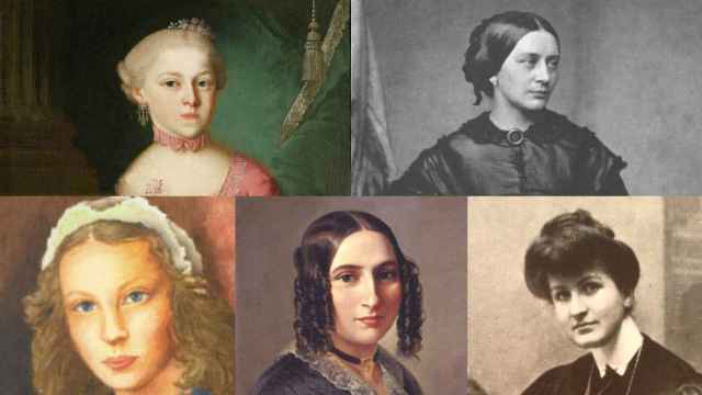 De izquierda a derecha y de arriba a abajo: Maria Anna Mozart, Clara Schumann, Anna Magdalena Bach, Fanny Mendelssohn y Alma Mahler.