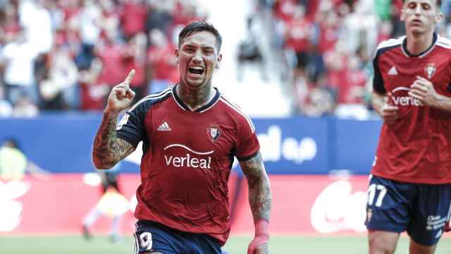 Chimy Ávila celebra un gol contra el Cádiz en La Liga