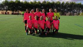 Las jugadoras del CD Salamanca FF en el primer amistoso de la temporada