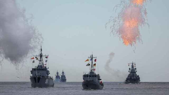 Buques de guerra en el Día de la Marina rusa celebrado en julio en Kaliningrado.