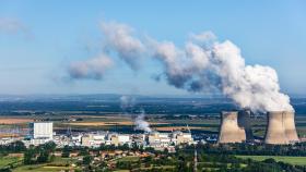 Vista aérea de una central nuclear en Francia