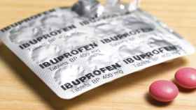 Unas pastillas de ibuprofeno.