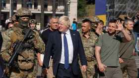 Boris Johnson visita por sorpresa a Zelenski en Kiev