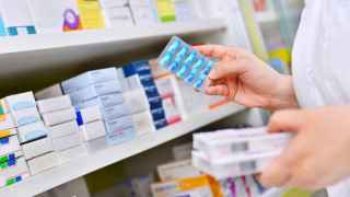 Alerta sanitaria en España: Sanidad prohíbe estos tres populares medicamentos y los retira de las farmacias