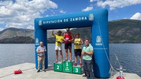 Podium en la Travesía a Nado del Lago de Sanabria