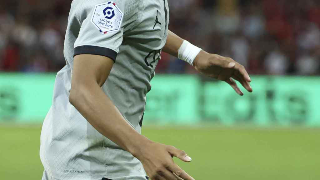Kylian Mbappé, celebrando un gol con el PSG en la temporada 2022/2023