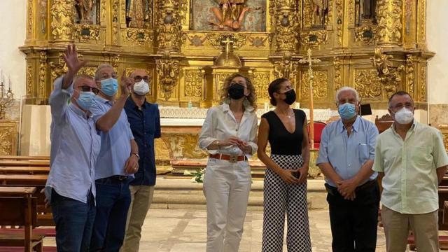 Clara San Damián durante la visita a un templo zamorano