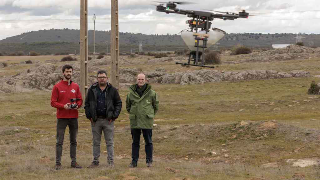 Iberdrola presenta en Zamora al dron reforestador