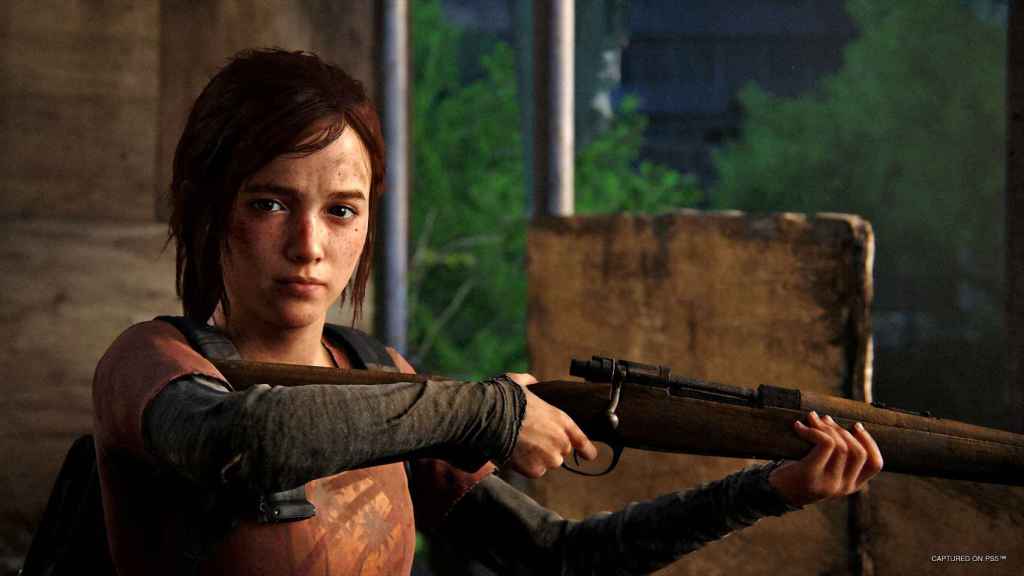 Ellie en una captura de pantalla del 'remake' de 'The Last of Us Parte I' para PlayStation 5