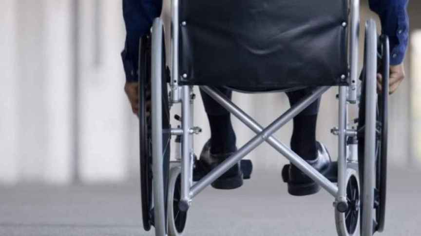 Una persona en silla de ruedas, en imagen de archivo.