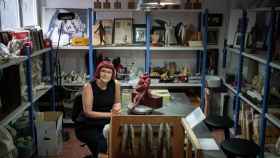 La escultora Esperanza D’Ors en su estudio.