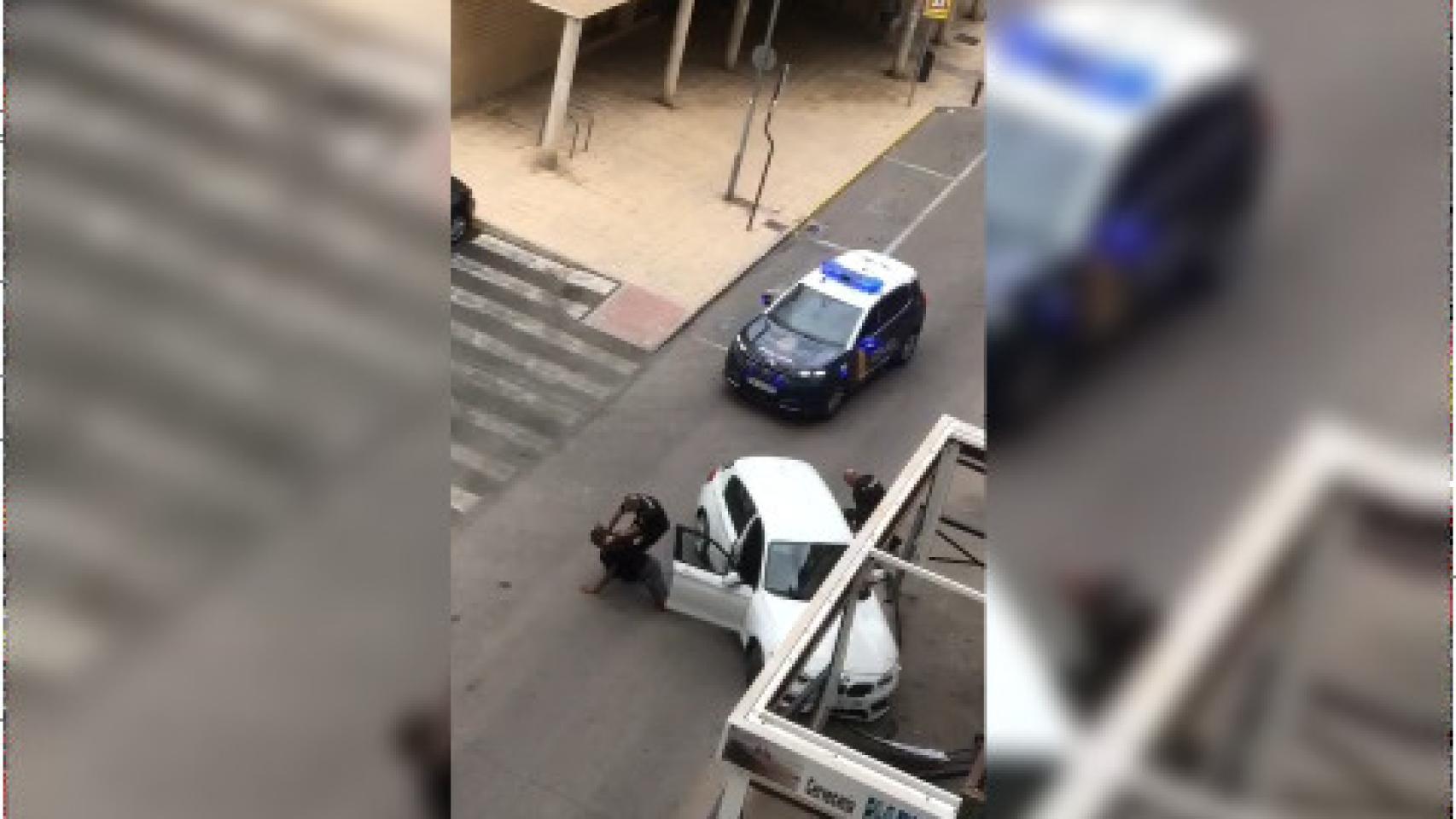 Así ha detenido la Policía a dos jóvenes traficantes tras una peligrosa