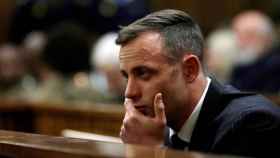 Oscar Pistorius durante el juicio por asesinato de su novia