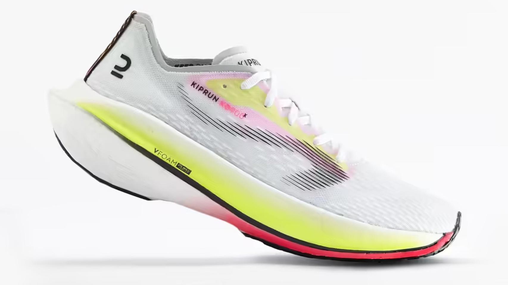 Decathlon desafía Nike sus propias las zapatillas con placa de carbono hacen 'volar'