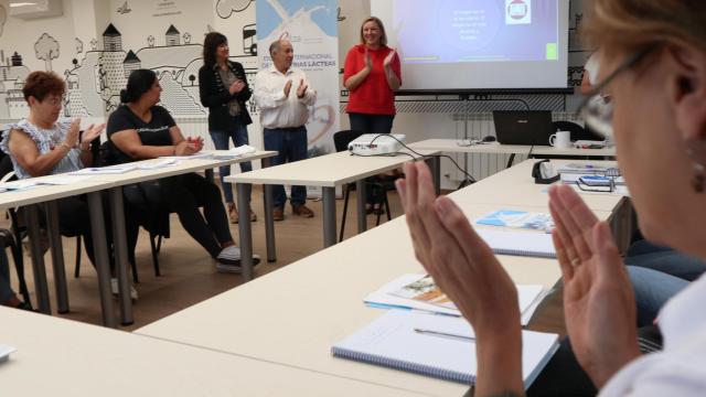 La consejera de Familia e Igualdad de Oportunidades, Isabel Blanco, inaugura el curso Personal Técnico en Ganadería en Villalpando.