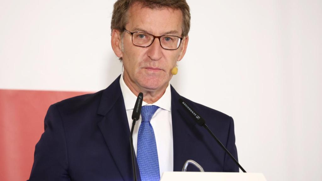 El presidente del Partido Popular, Alberto Núñez Feijóo, hoy en el desayuno informativo de Europa Press.