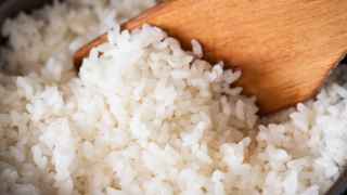 ¿Se estropea el arroz en la nevera? ¿Cuánto tiempo dura?