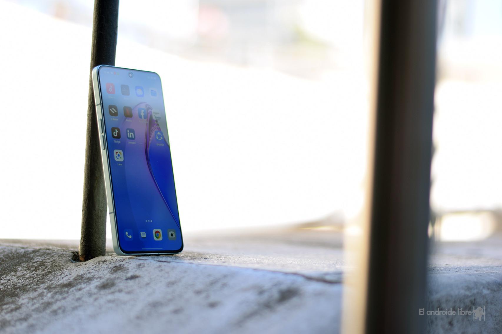Oppo Reno 8 Pro 5G: probamos el mejor teléfono de gama media del