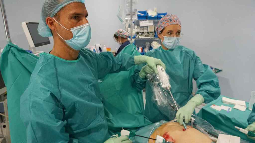 El 95% de las cirugías de hernia inguinal se realizan ya por laparoscopia en Quirónsalud Málaga