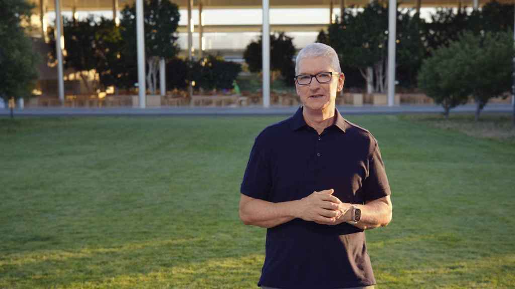 Tim Cook en la sede de Apple en Cupertino (California)