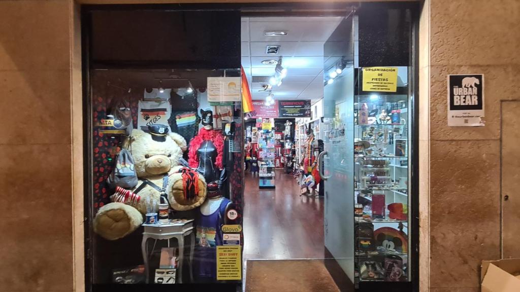 El escaparate de la tienda.