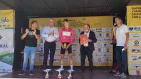 Entrega de premios a los triunfadores de la Vuelta a Salamanca