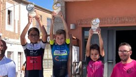 Enorme botín de la Escuela de Ciclismo Salmantina en Fontiveros