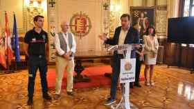 Óscar Puente en la rueda de prensa de valoración de las fiestas de Valladolid