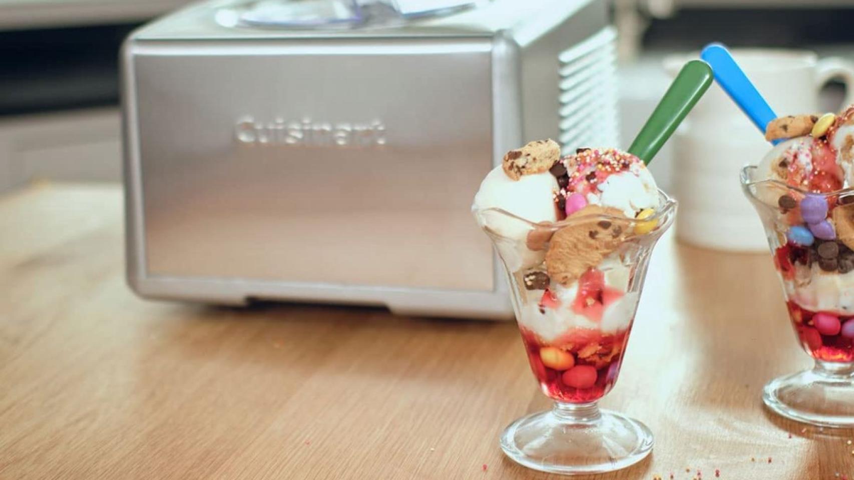 Endulza tu hogar con esta máquina para hacer helados por 45 dólares