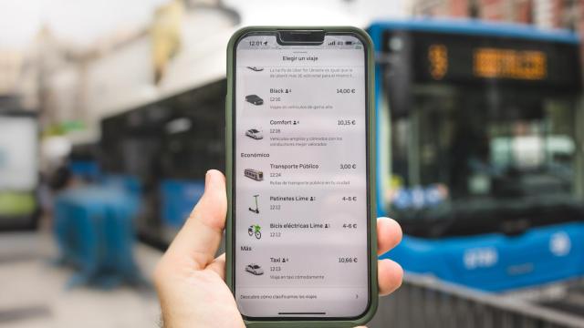 Uber integra el transporte público madrileño