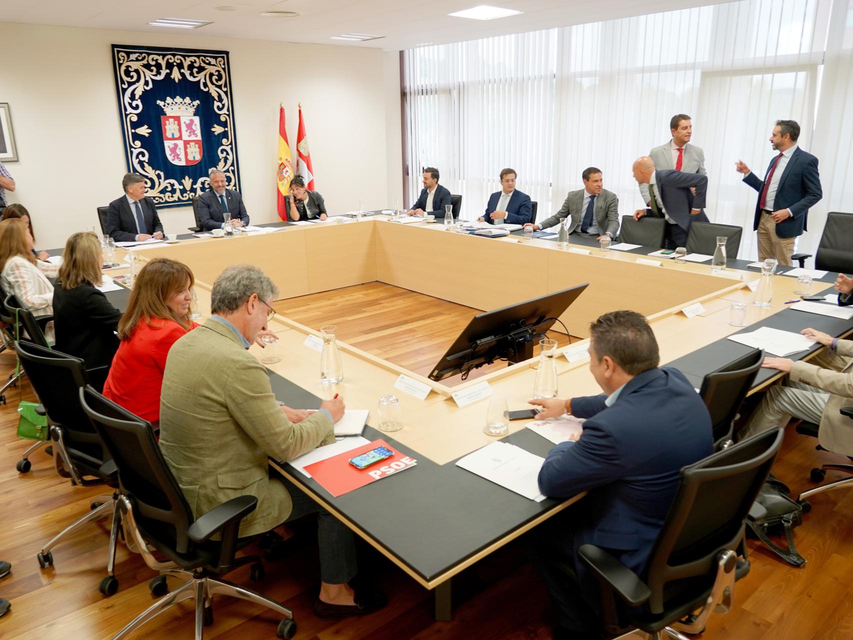 Reunión de la Junta de Portavoces de las Cortes, este jueves.